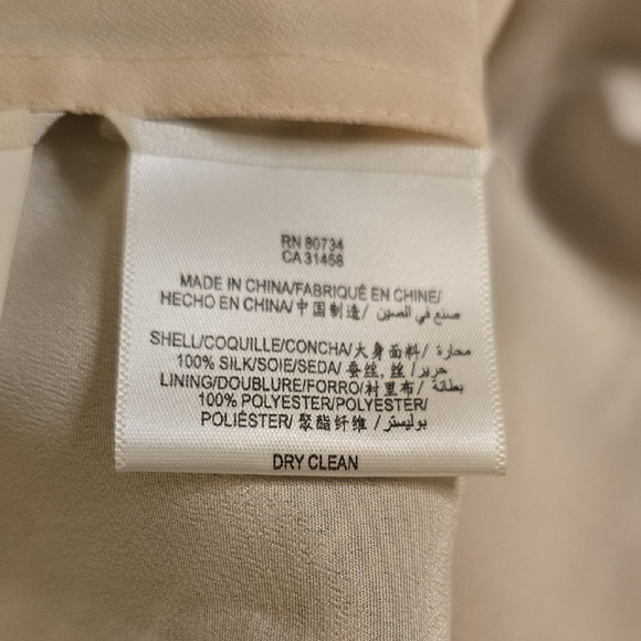 BCBGMaxAzria Silk Black and Cream Maxi Dress with Elegant Design - Picture 6 of 8